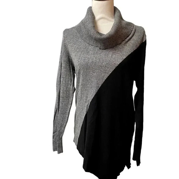 Calvin Klein Black Gray Colorblock Turtleneck Sweater Medium Asymmetrical Hem - Picture 1 of 14